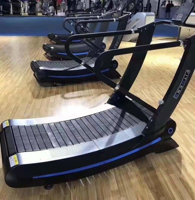 3 밀리미터는 분야 1500*440mm을 운영하는 상업적 구부러진 러닝 머신 체육관 장비를 관을 답니다